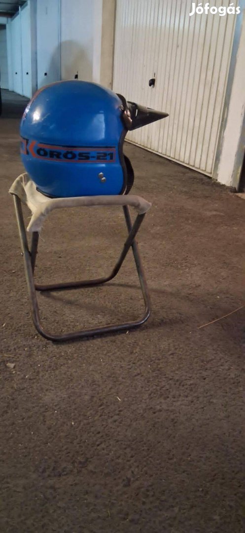 Kismotor bukósisak eladó!