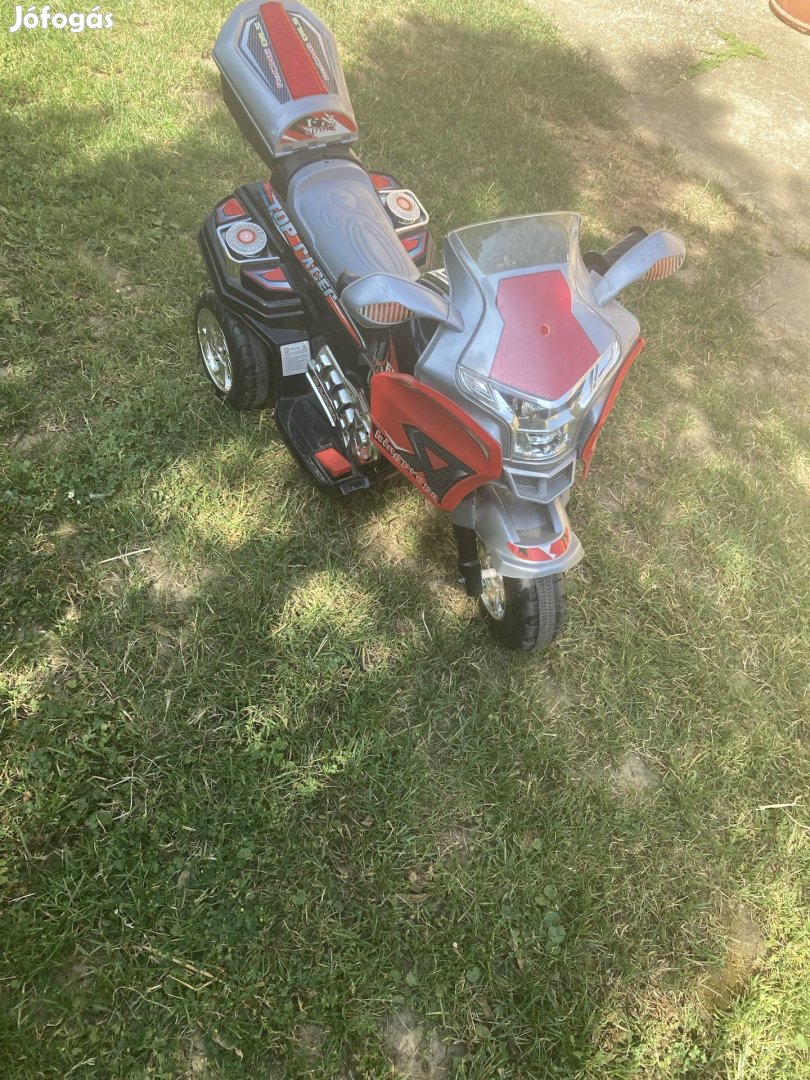Kismotor gyerek