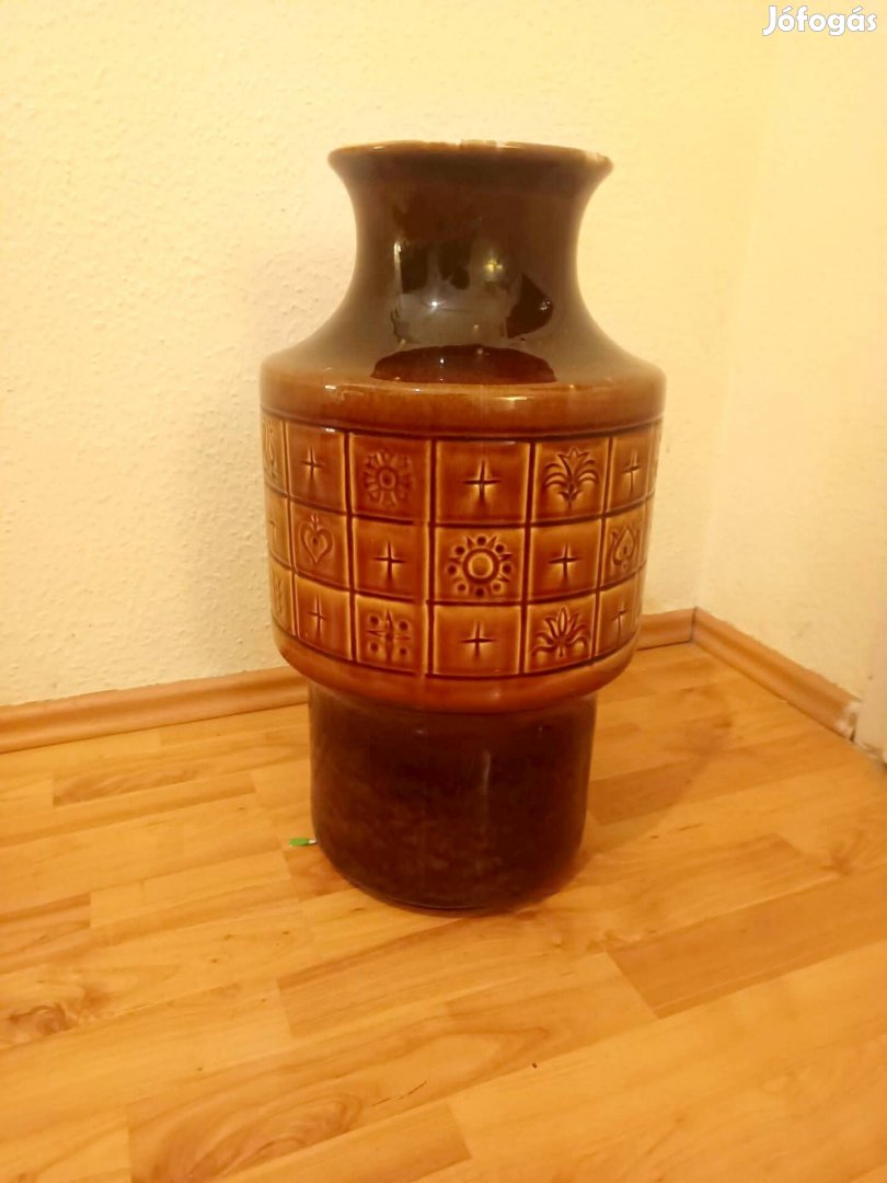 Kispesti gránit jelzett nagy méretű oadlóváza