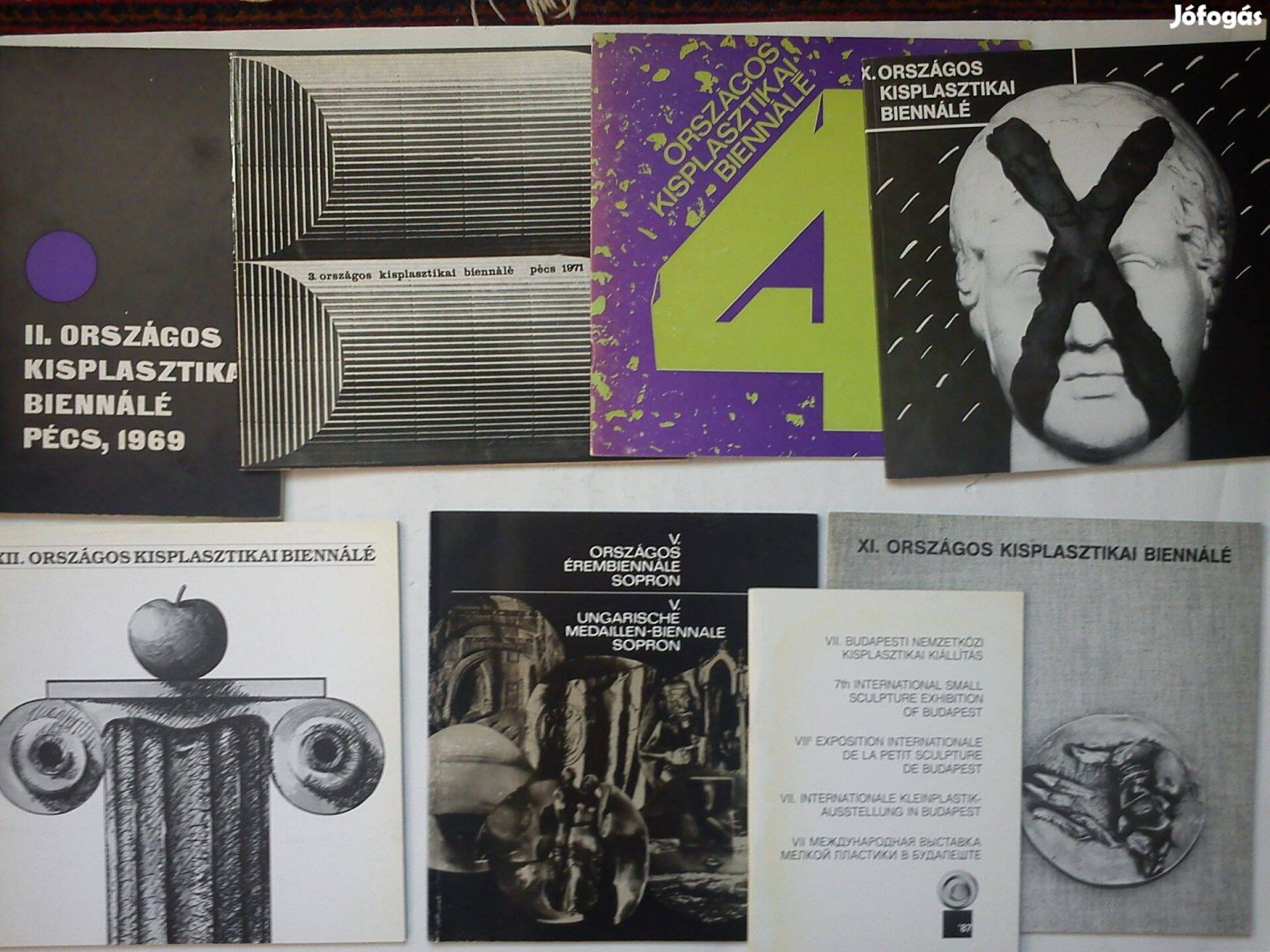 Kisplasztikai kiállítási katalógusok