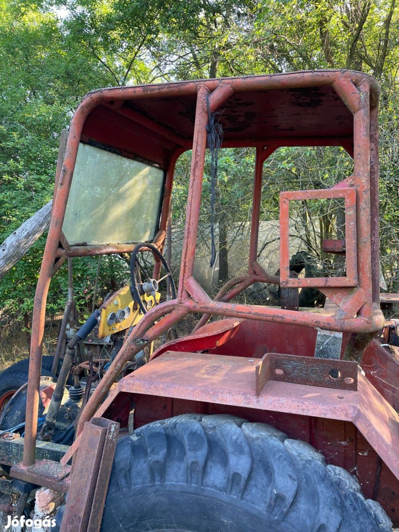 Kisromán bukókeret eladó