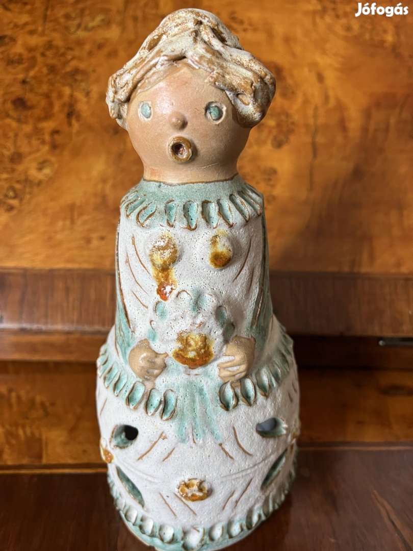 Kiss Roóz Ilona , híres magyar keramikus Edes figuralis