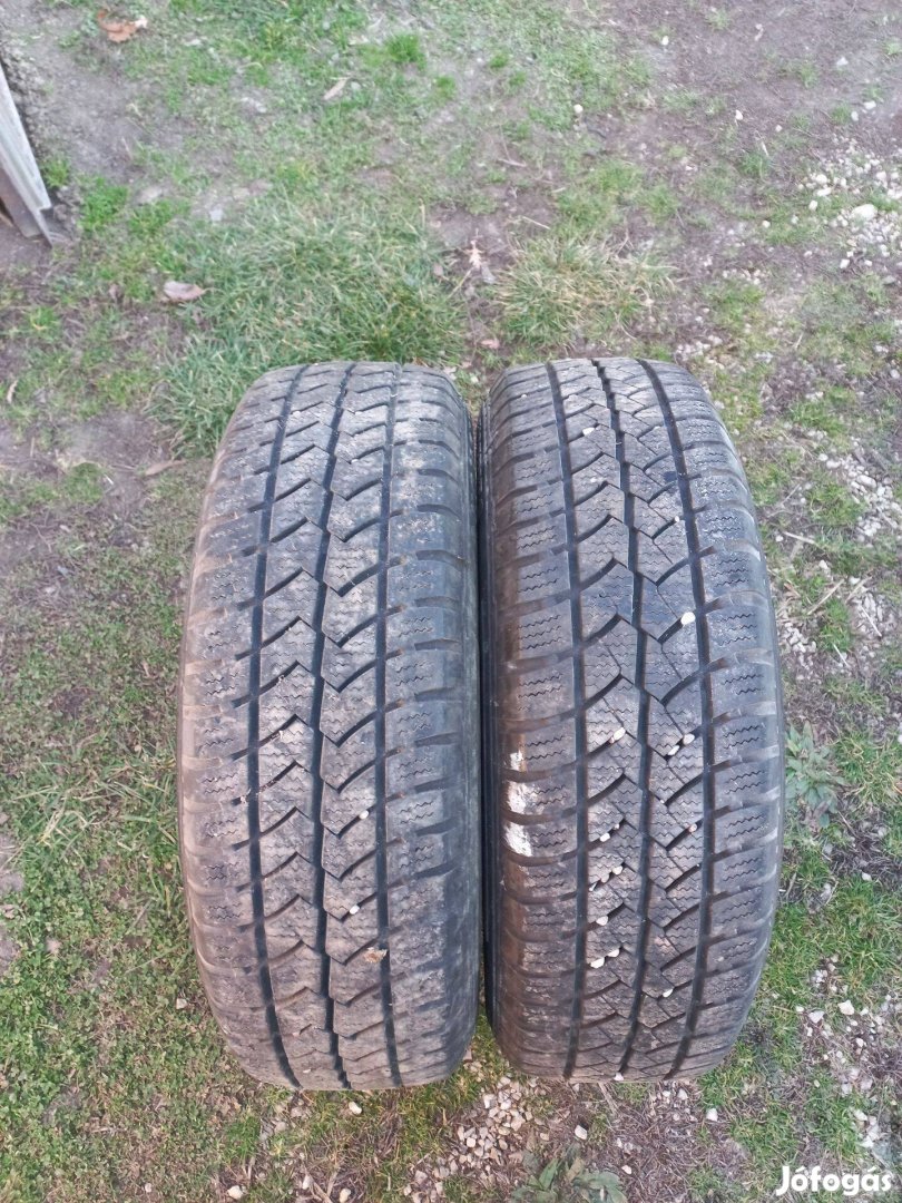 Kisteher 195/70 R15 téli gumik