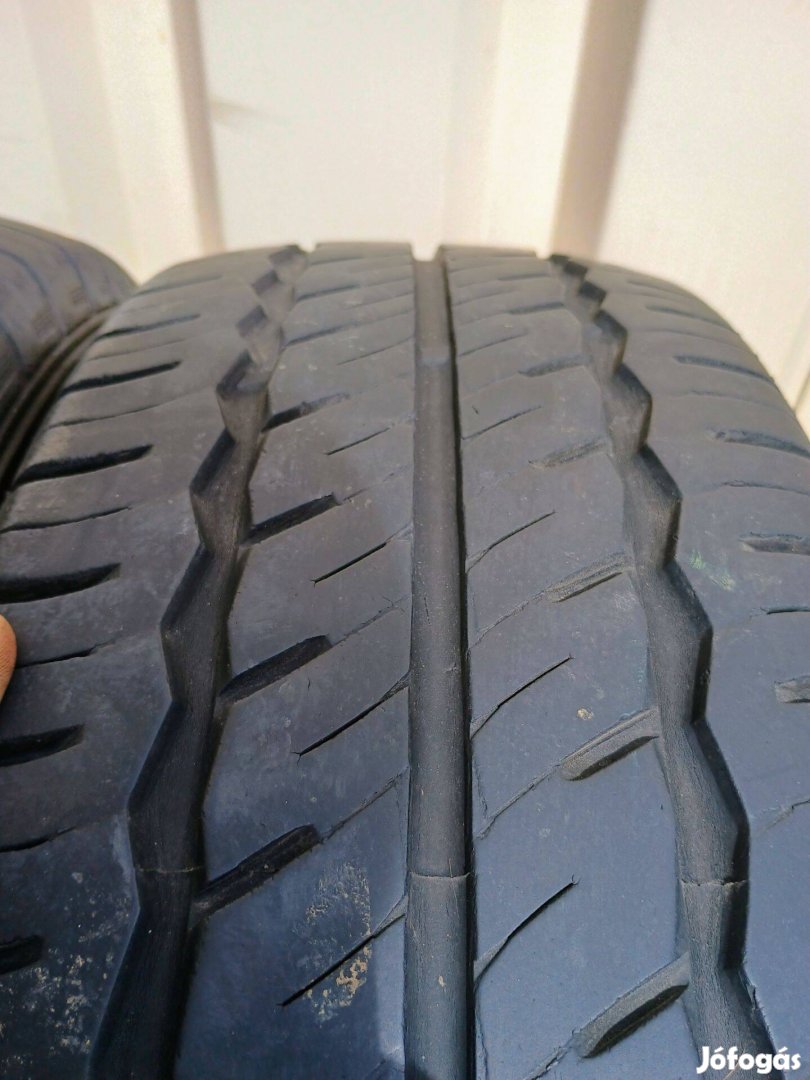 Kisteherautó gumiabroncs 215/65-c16