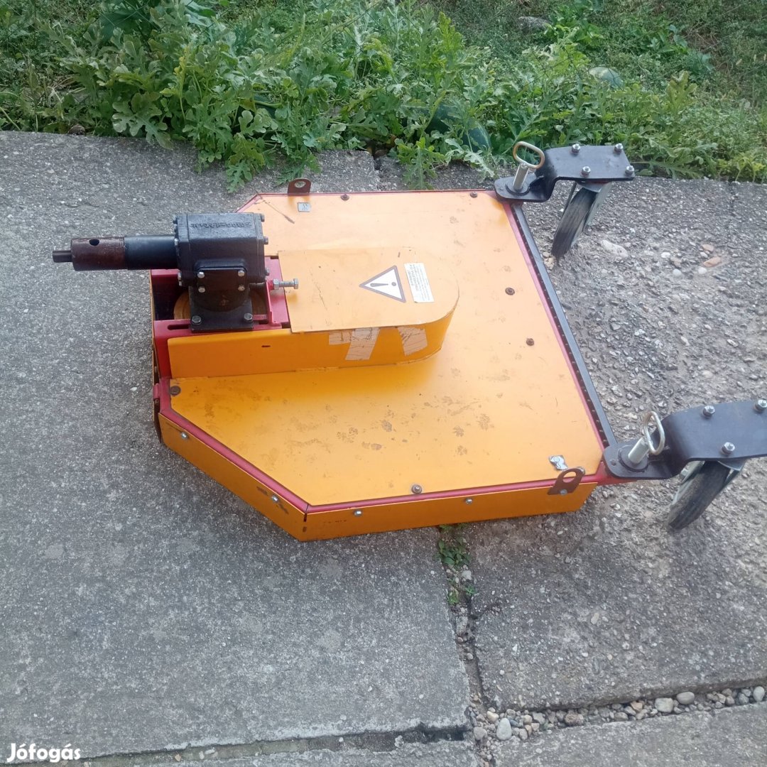 Kistraktor Új szárzuzo eladó.