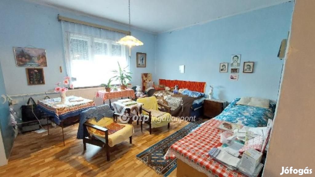 Kisújszállási 86 nm-es ház eladó