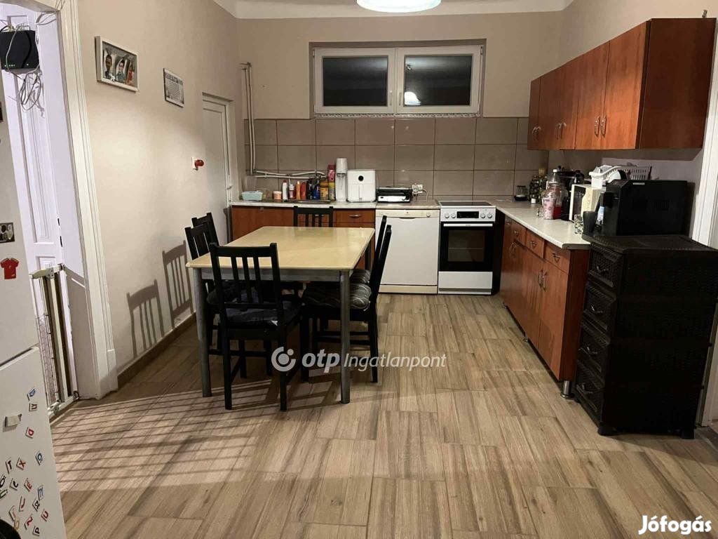 Kisújszállási eladó 114 nm-es ház