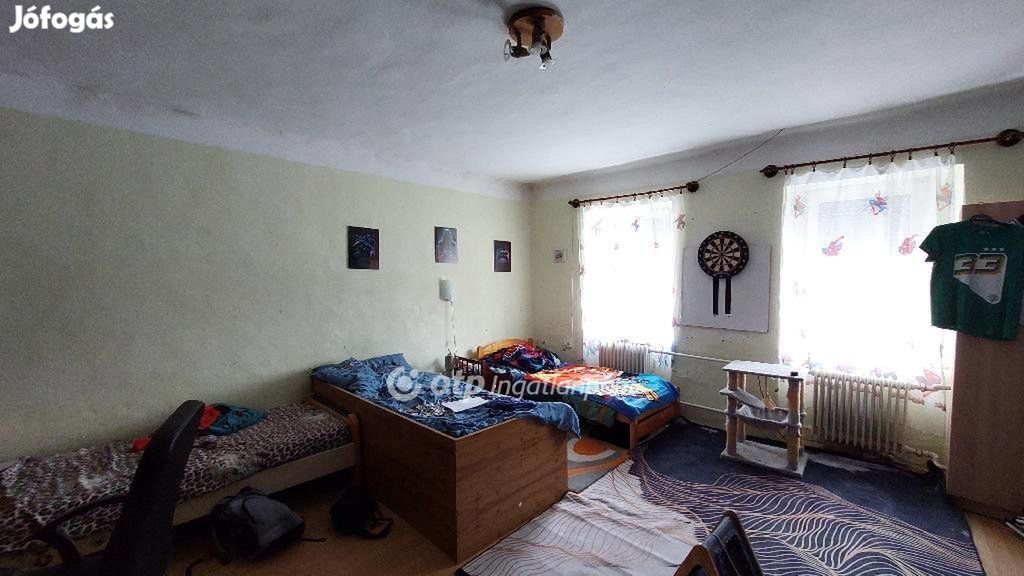 Kisújszállási eladó 114 nm-es ház