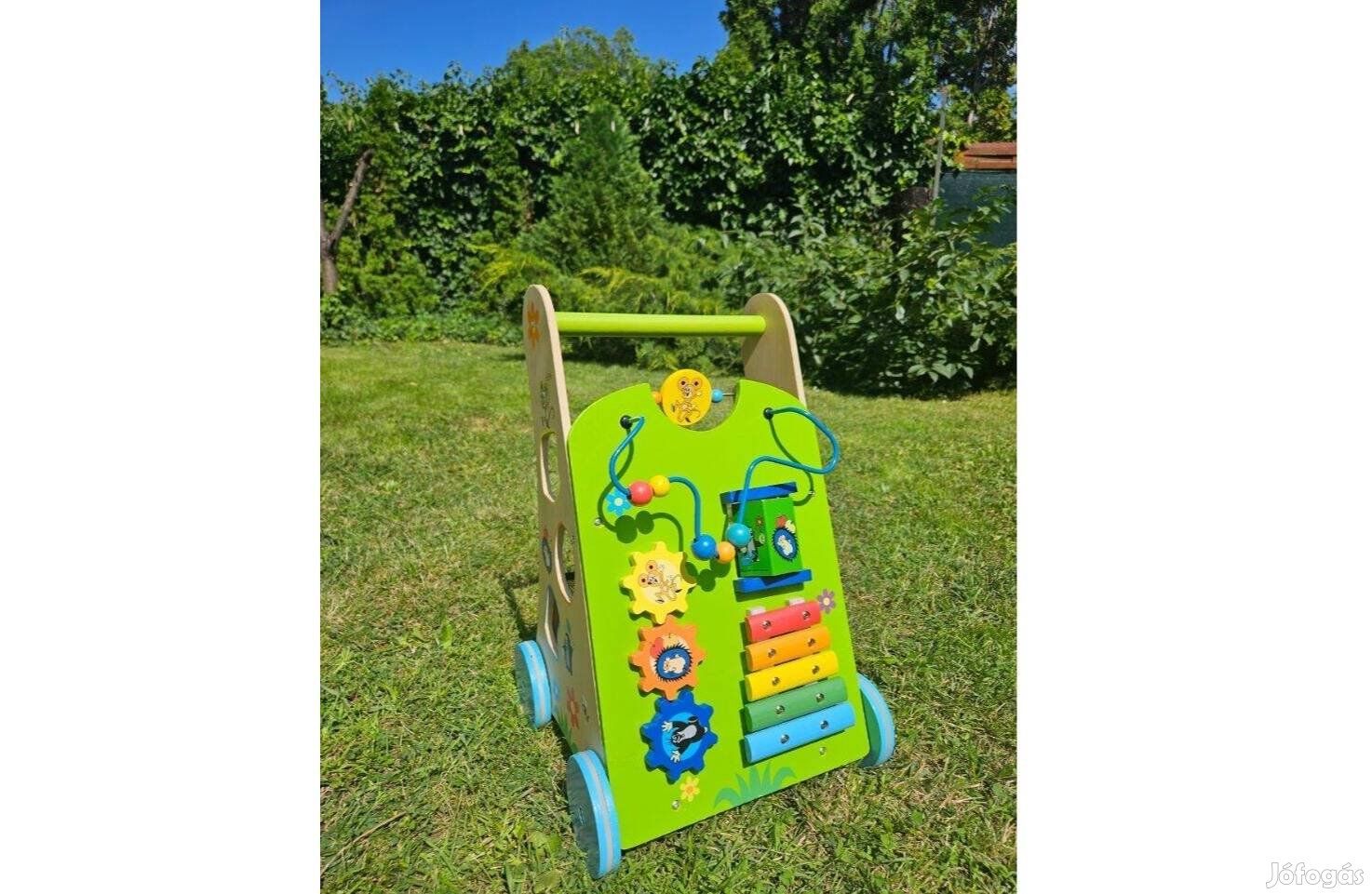 Kisvakond - fa járássegítő