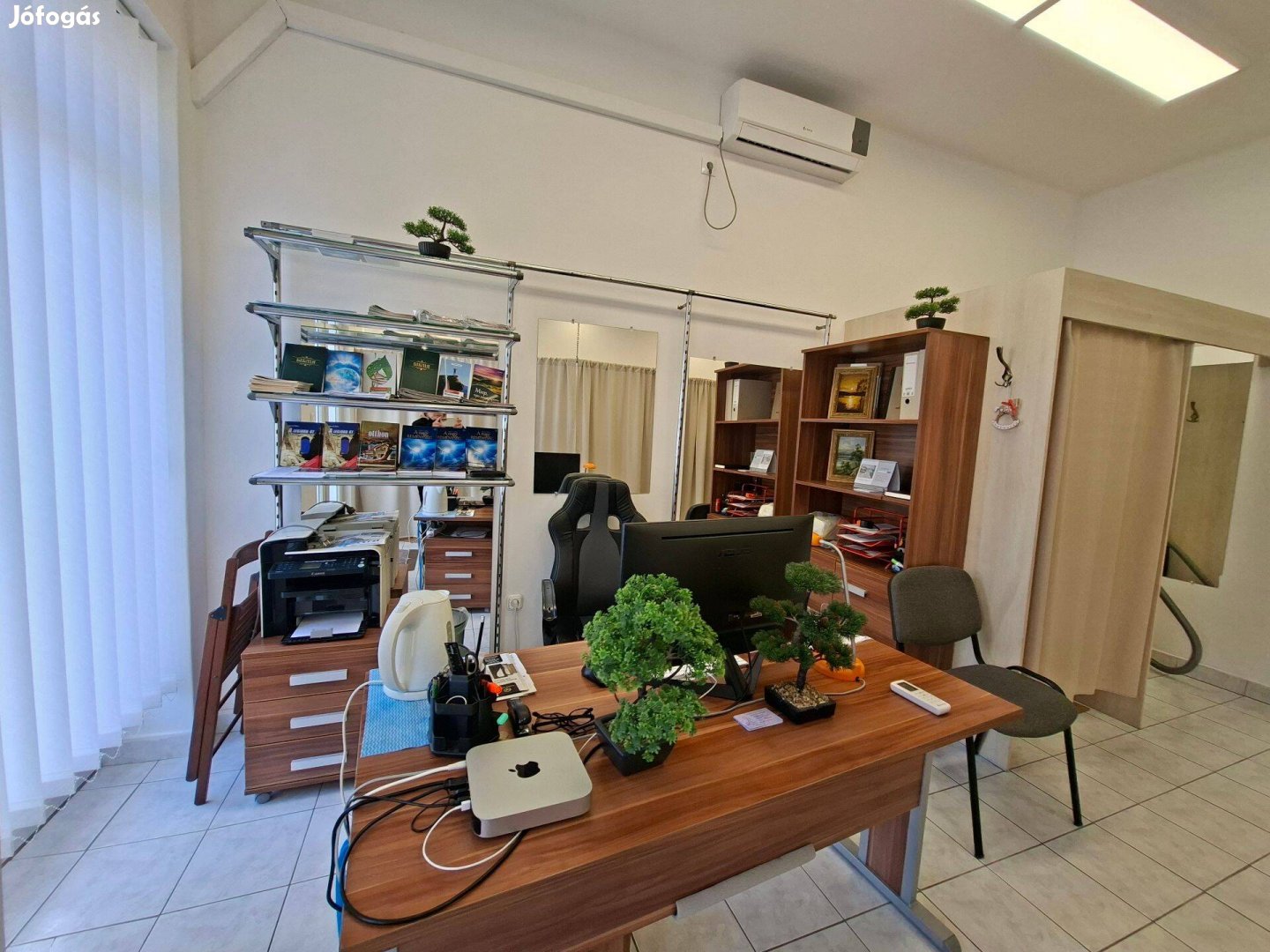 Kisvárdán belvárosban, a Diner István utcán üzlethelyiség