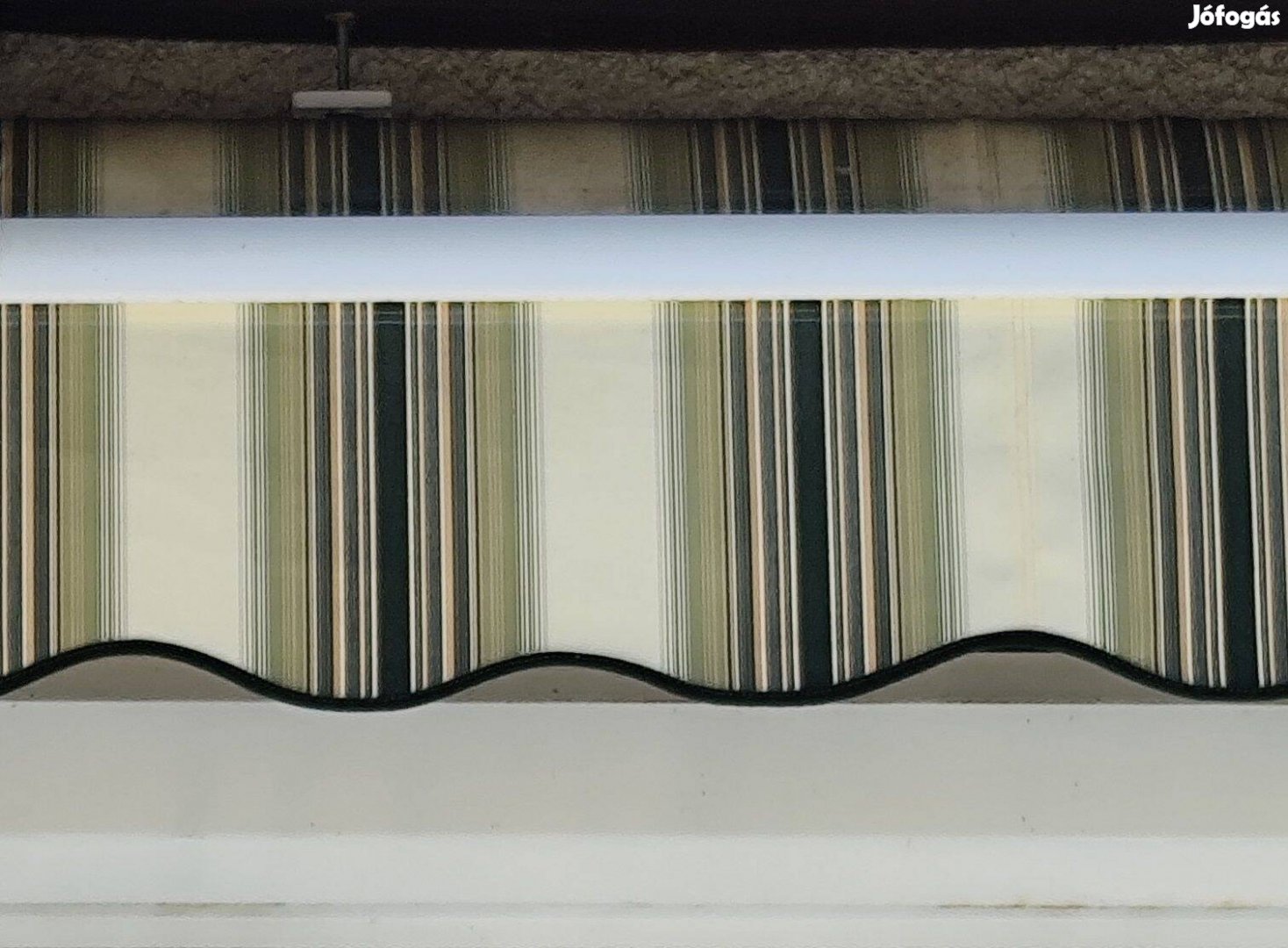 Kitekerhető napellenző napernyő teraszra