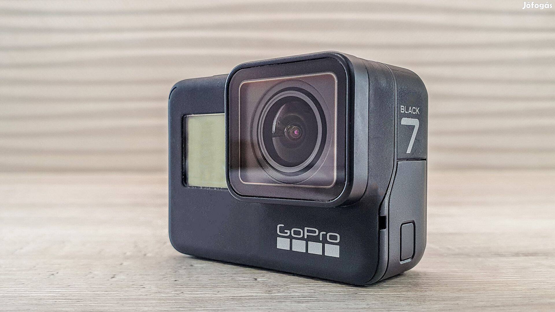 Kitűnő Gopro HERO 7 Black akciókamera + tartozékok 4K UHD!