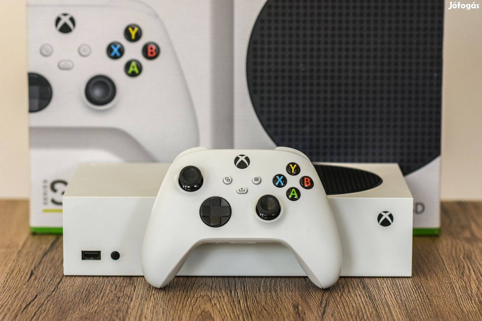 Kitűnő Xbox Series S + 50 játék + kontroller + tartozékok!