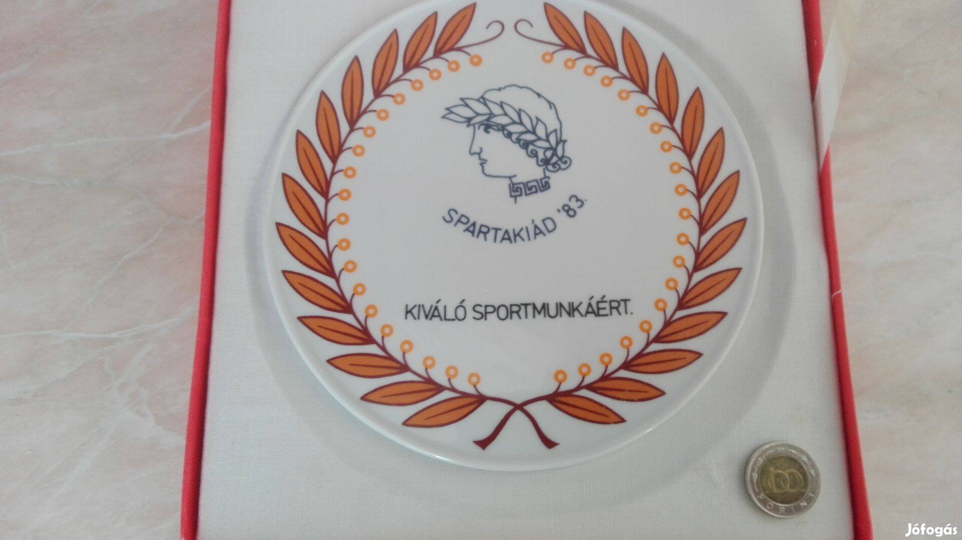 Kiváló Sportmunkáért " Spartakiád 83 " porcelán kitüntetés