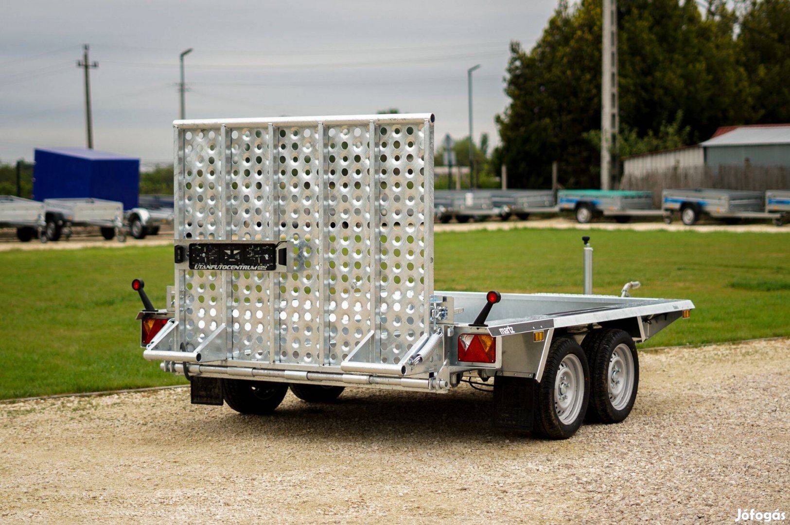 Kiváló Új Martz Bau 260 (2700 kg) gépszállító utánfutó