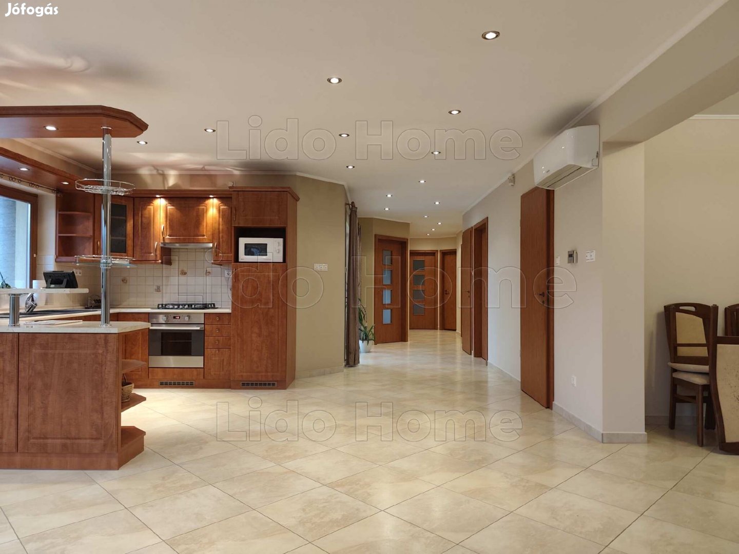 Kiváló állapotú, modern, azonnal költözhető családi ház