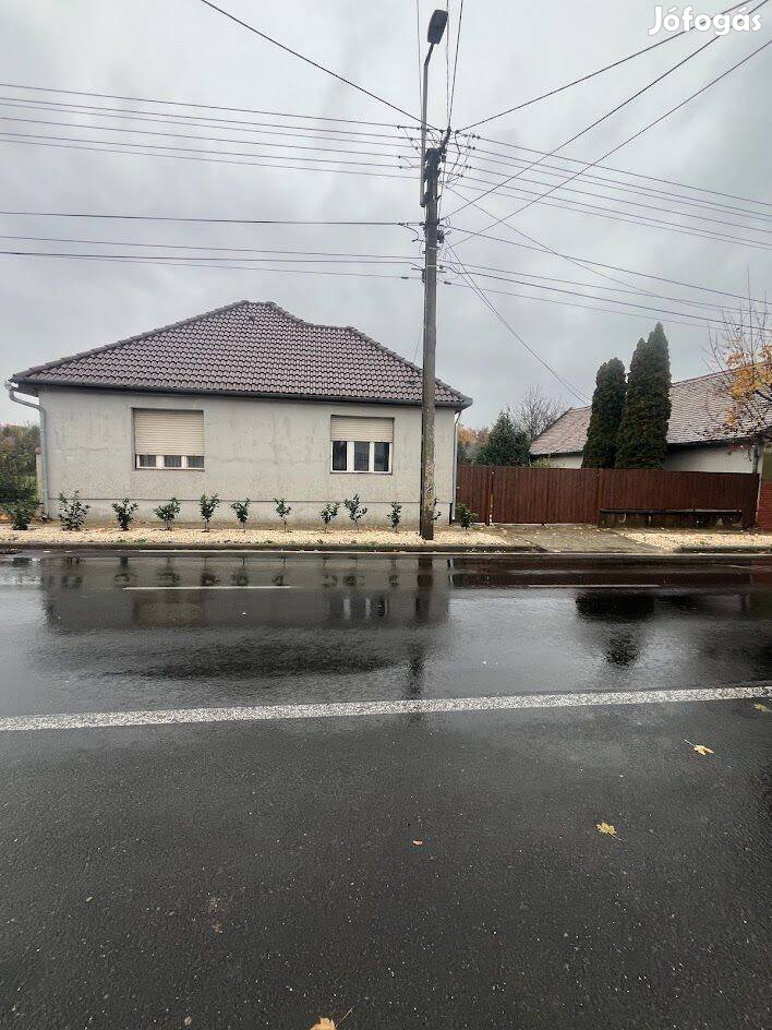 Kiváló állapotú családi ház Dombóváron