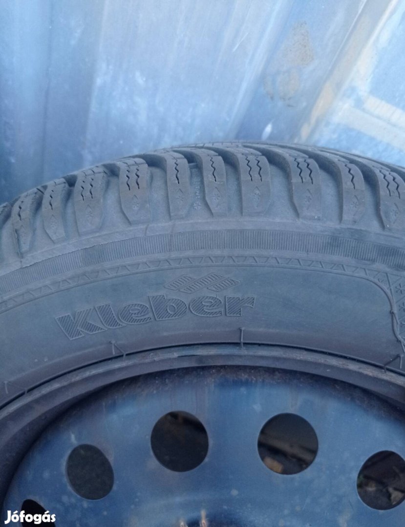 Kiváló minőségű 4db.téli gumi felnivel eladó