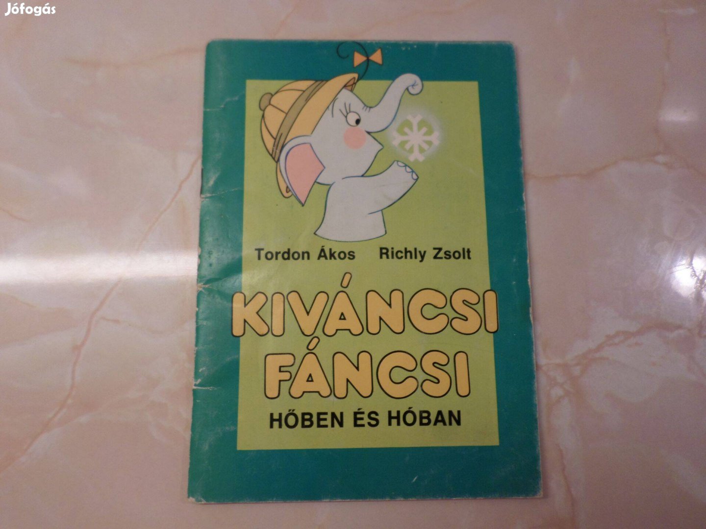 Kíváncsi Fáncsi hőben és hóban, Gyermekkönyv