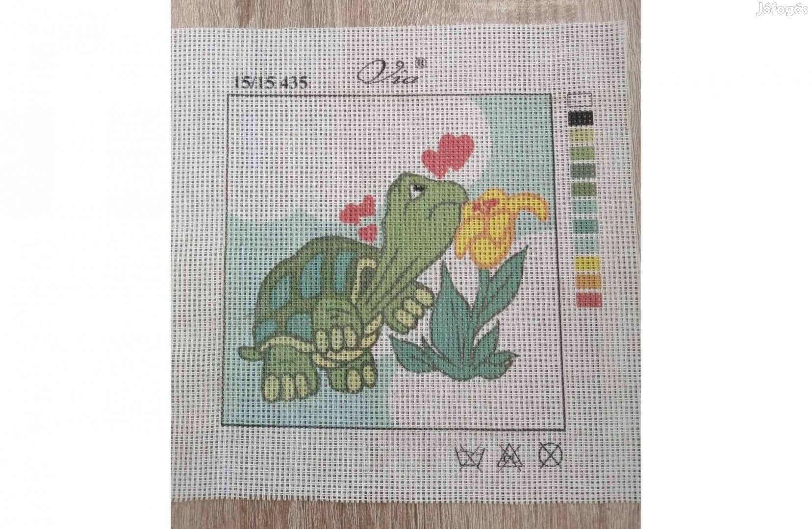 Kivarrható gobelin hímző alap ( Teknősbéka 15 x 15 cm ) eladó!