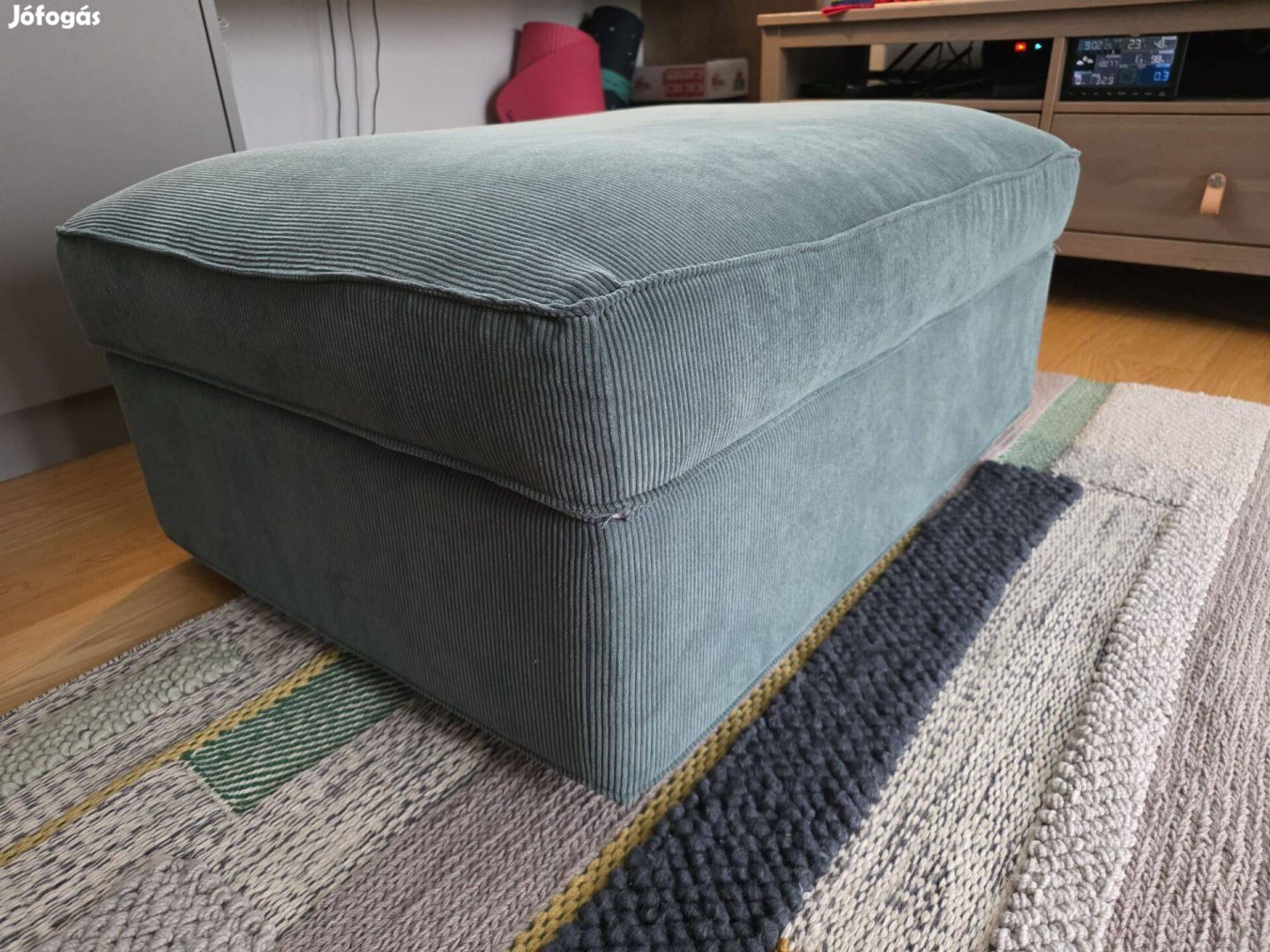 Kivik lábtartó tároló