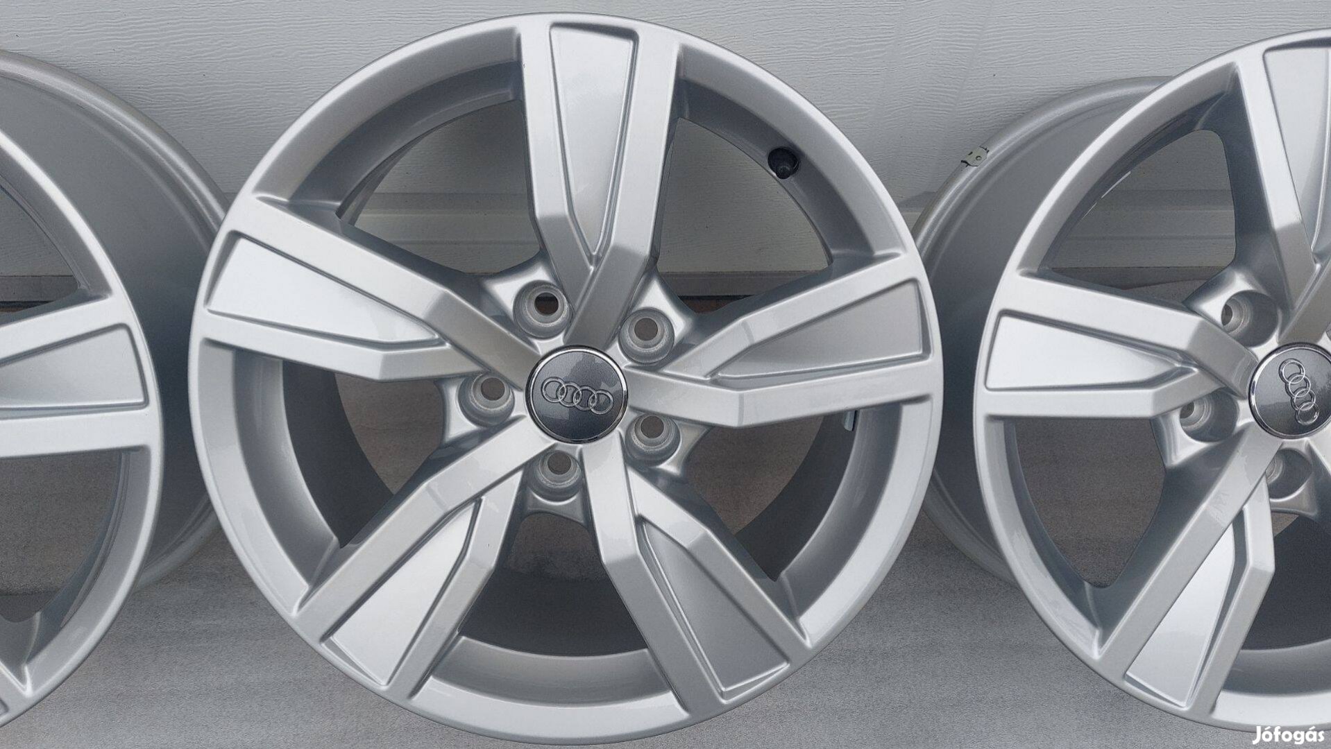Kkk Eladó,Gyári,Audi A4 B9 16" alufelni