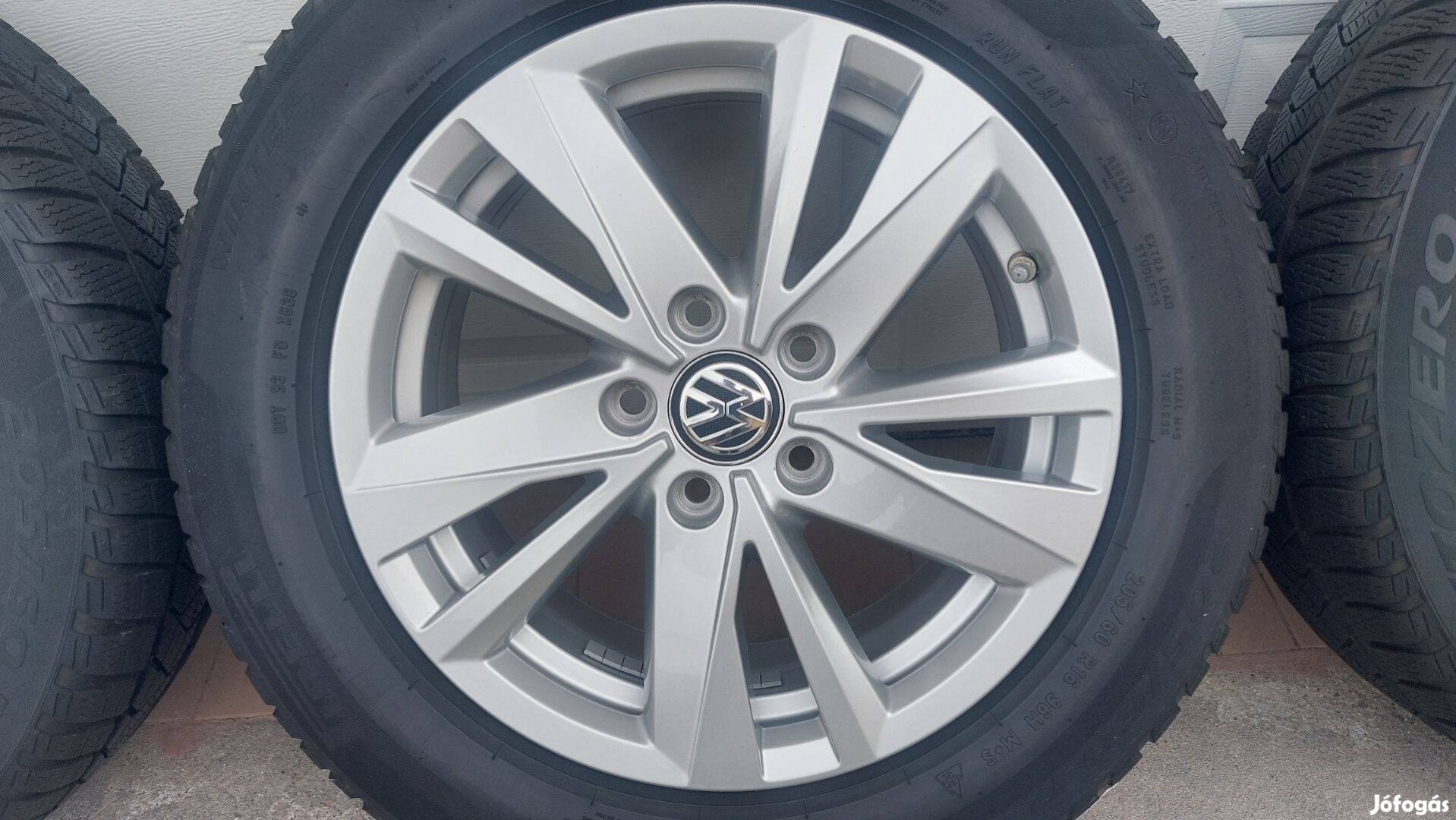 Kkk Gyári ,Vw Touran 16" 5T /Karlstad/ alufelni téli gumik