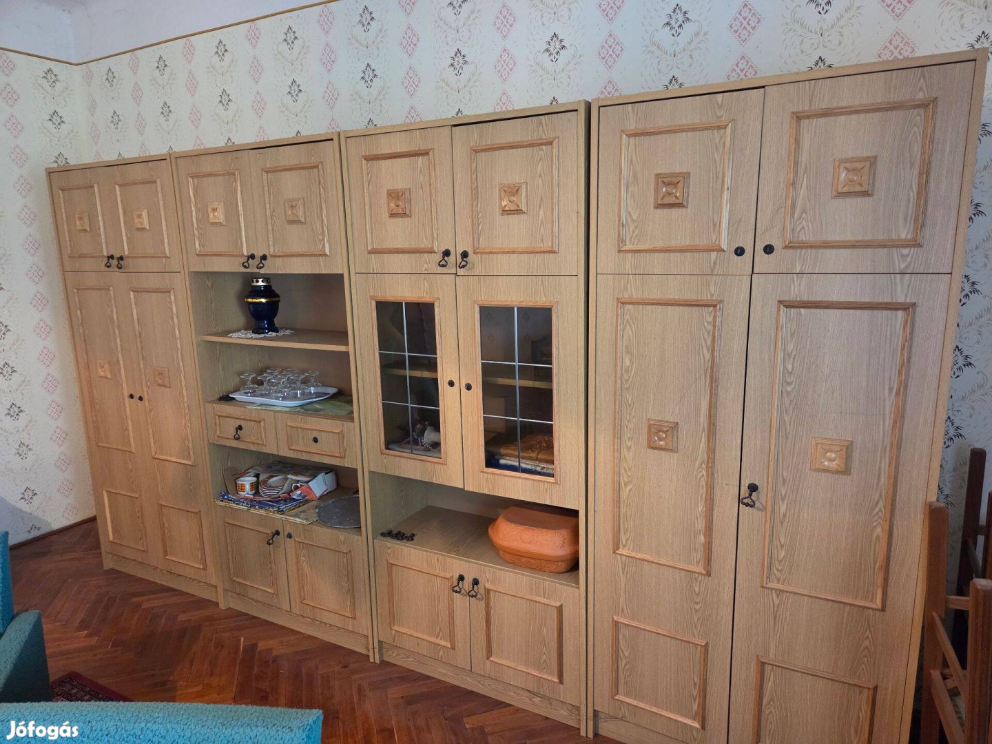 Klasszikus 4 részes szekrénysor hálószobába, nappaliba