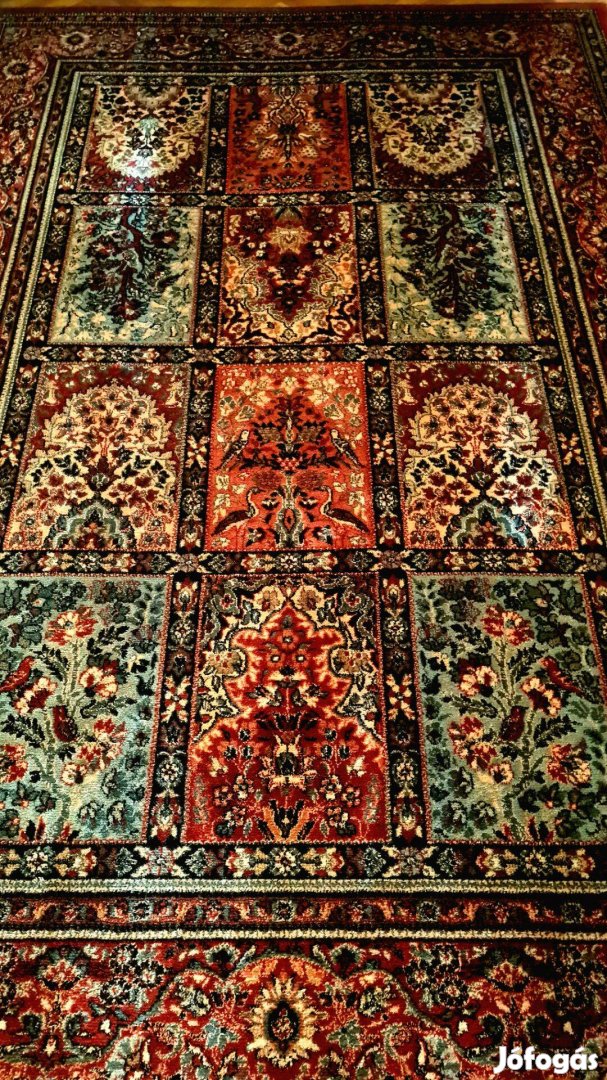 Klasszikus Royal Keshan Gyapjú szőnyeg, alig használt