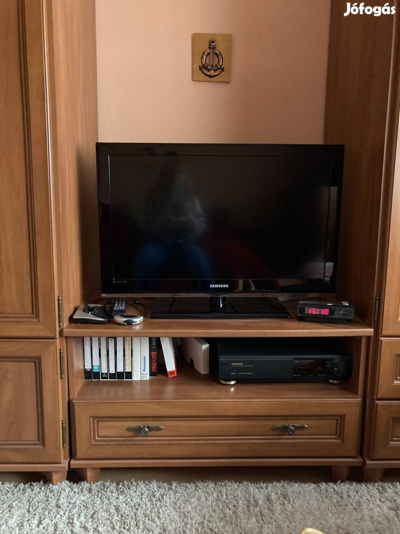 Klasszikus Tv szekrény