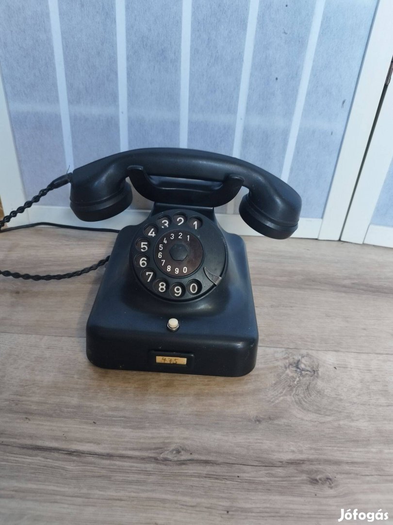 Klasszikus bakelit német telefon