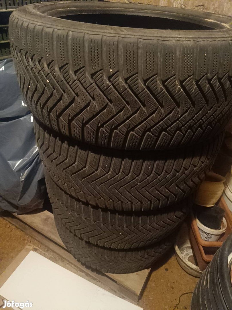 Kléber 225*45*17 téli gumi (kleber, Hankook, pirelli)