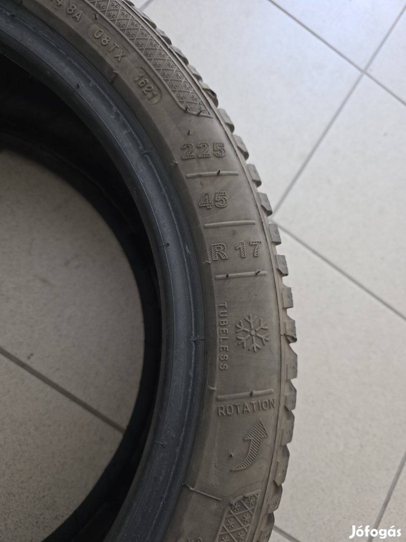 Kleber Krisalp HP3 téligumi 225/45 R17