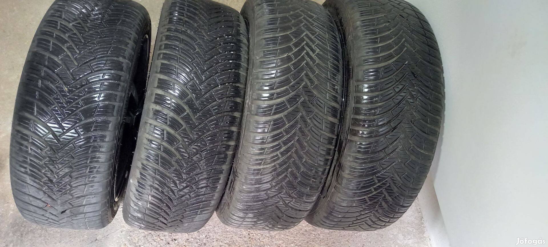 Kleber Quadraxer 2 négyévszakos 195/45r16 2 darab!