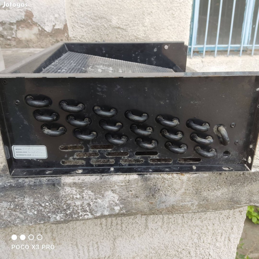 Klima hűtőkocsi tető gáz kondenzátor jó állapotú