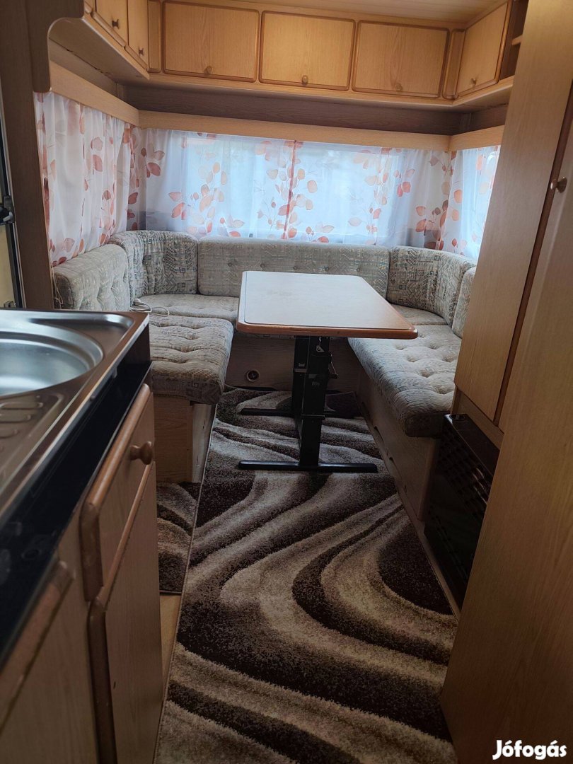 Knaus lakokocsi 1991 évjárat