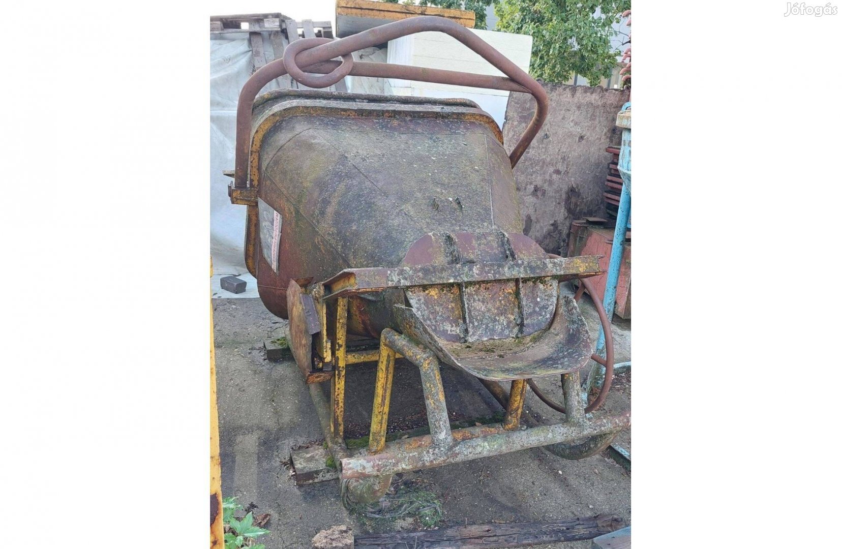 Knf-1200 tipusú Papucskonténer (Betonozó)