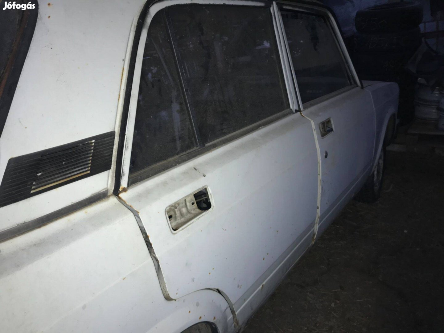 Kocka lada ajtók eladók
