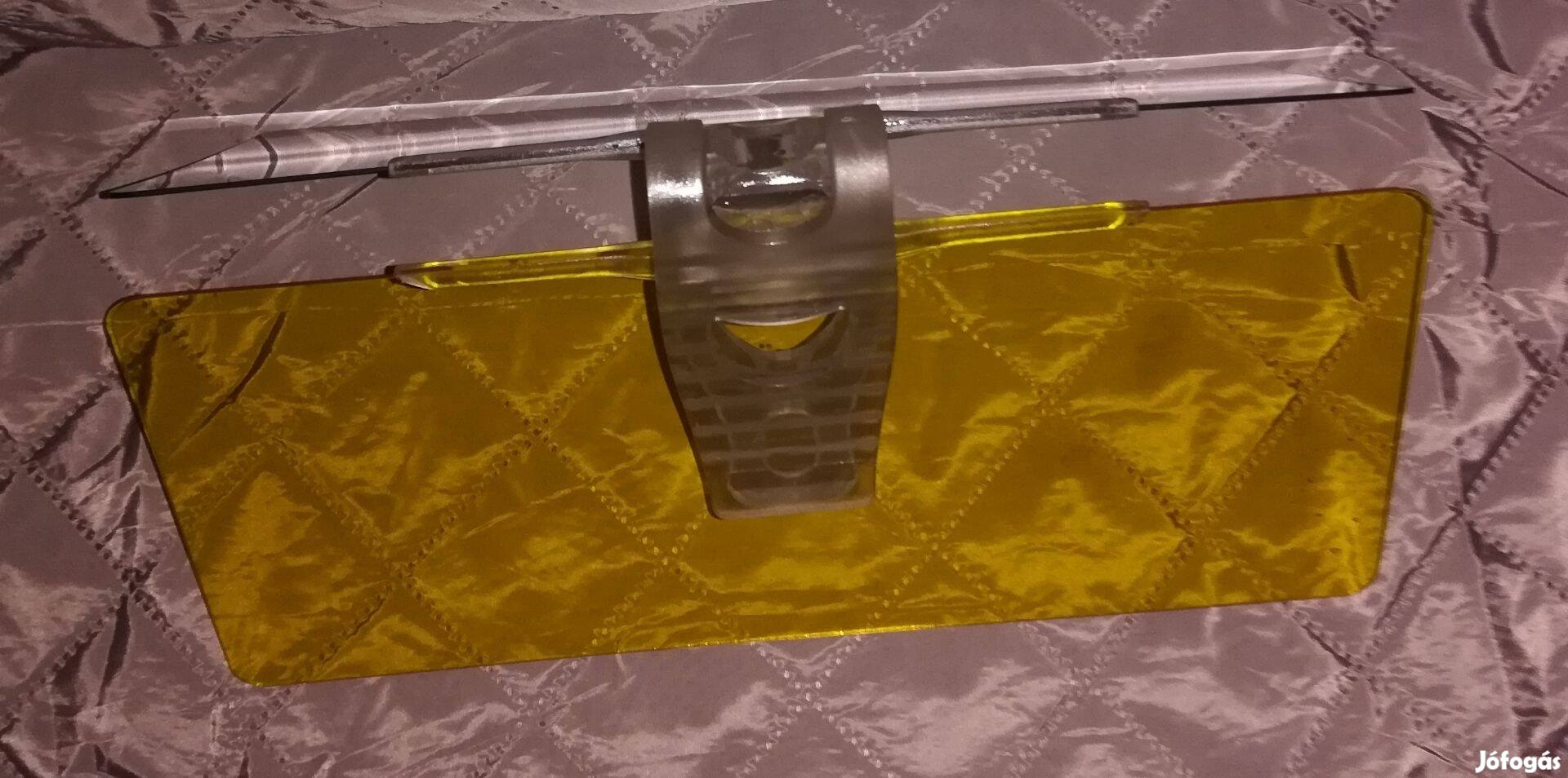 Kocsi szélvédőre csipeszes,napvédőszűrő,új állapotban!54
