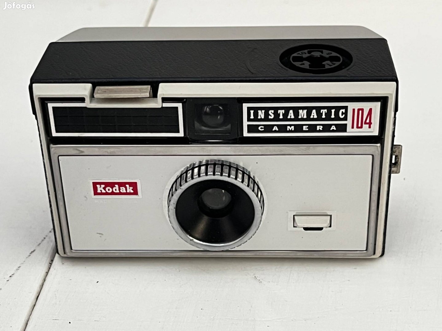 Kodac Instamatic 104 és 233 X 233-x filmes fényképezögép analóg