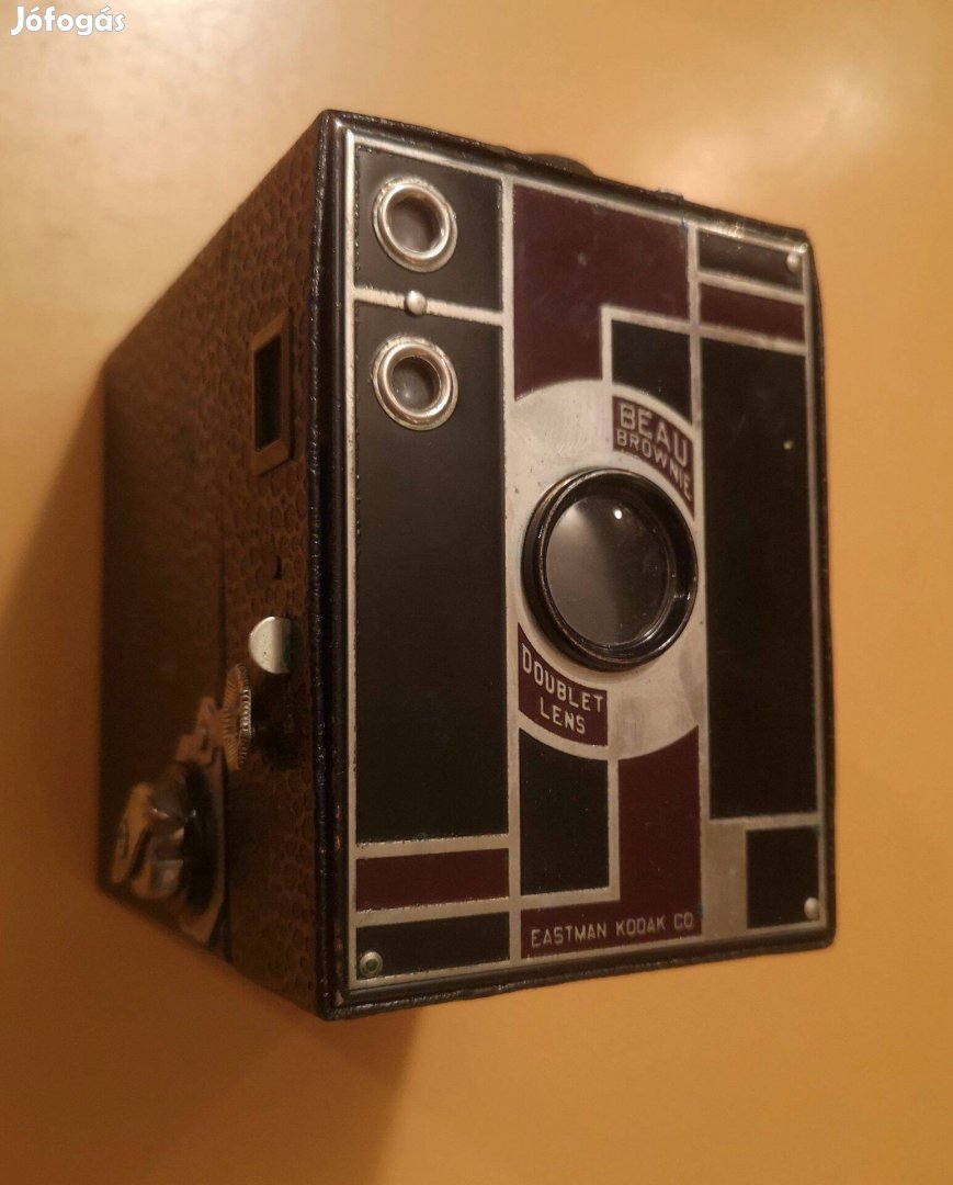 Kodak Beau Brownie kamerabox (1930-as évek)