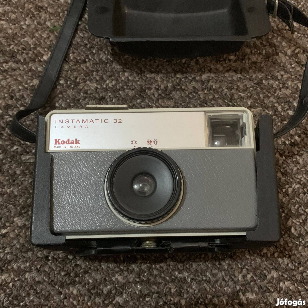 Kodak Instamatic 32 Camera