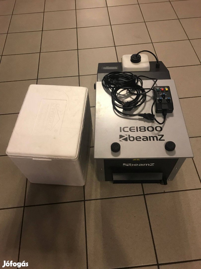 Ködgép jégtartó dobozzal eladó