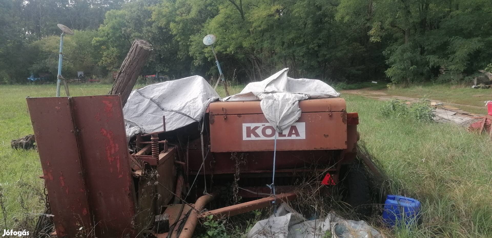 Köla bálázó 