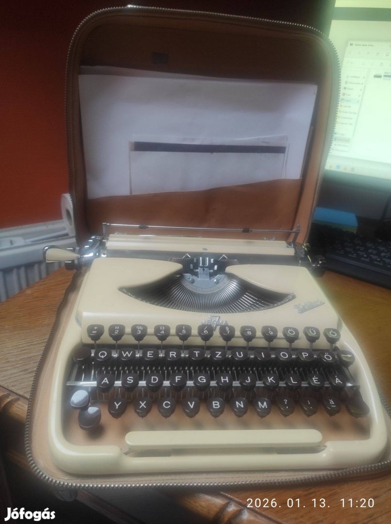 Kolibri hordozható írógép