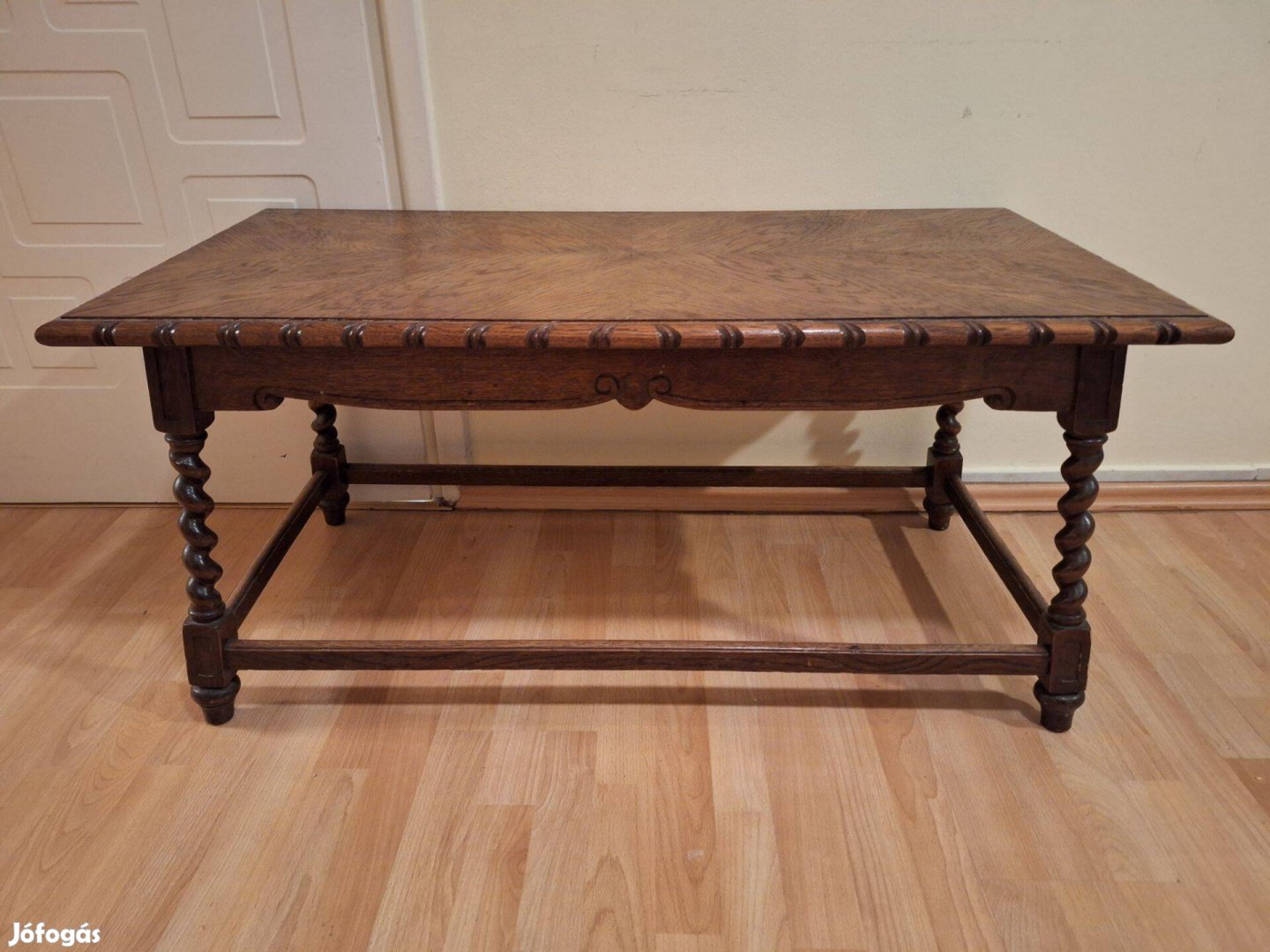 Koloniál dohányzóasztal (110 x 55 x 51cm)