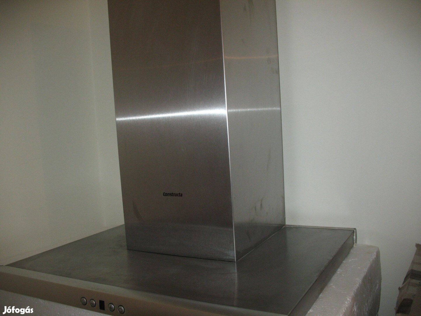 Költözés miatt eladó egy keveset használ páraelszívó