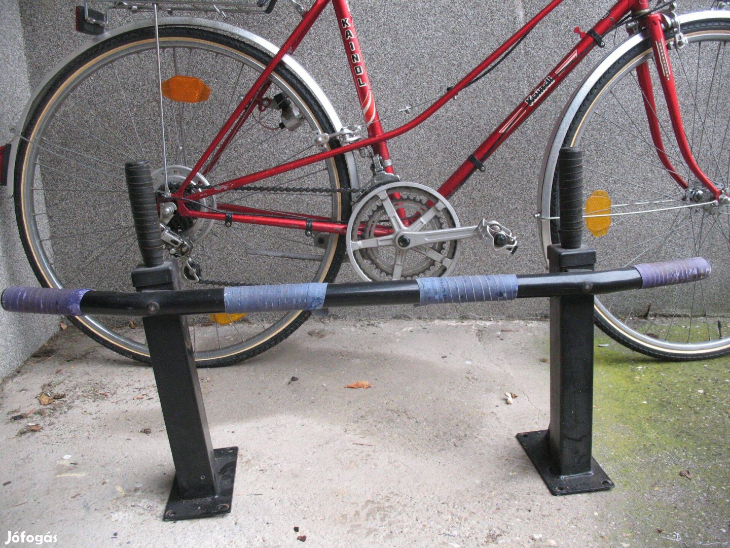 Költözés miatt eladó húzodzkodó