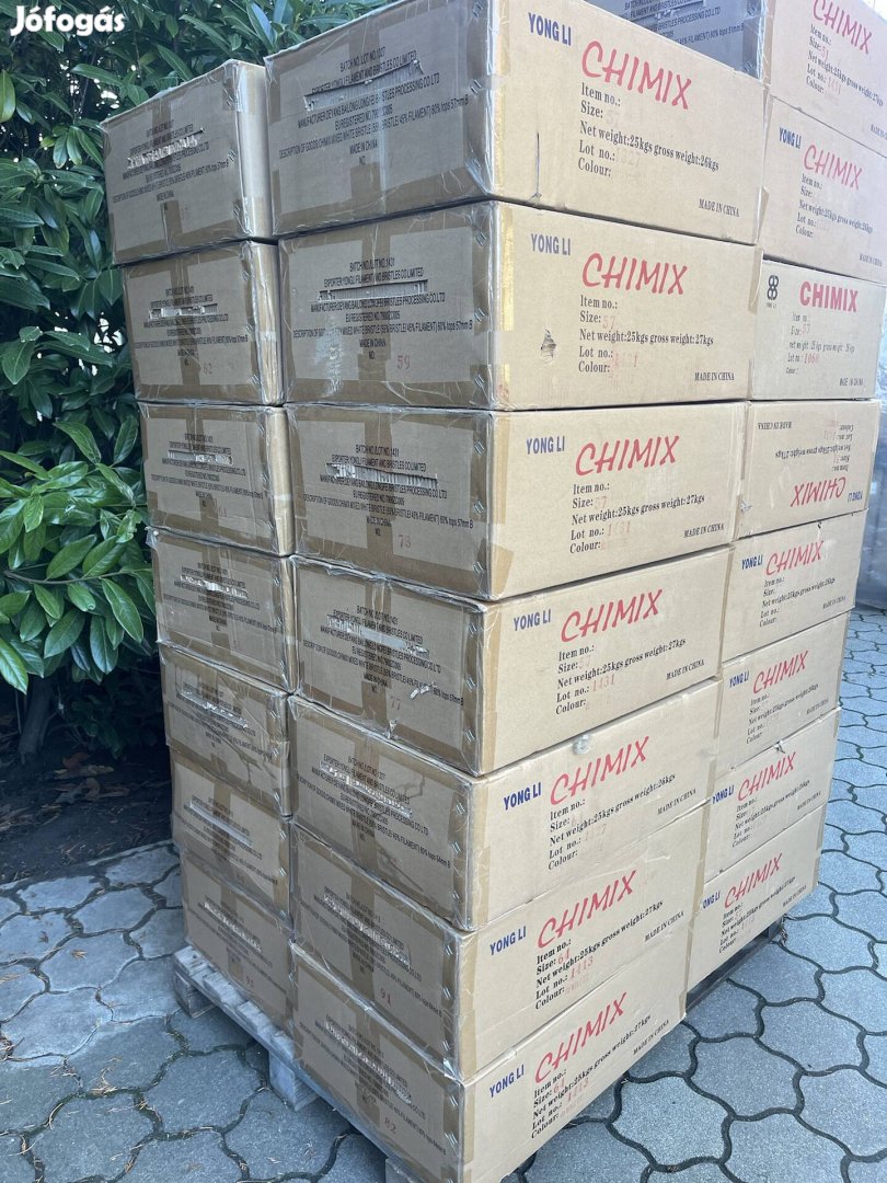 Költöző tároló raktározó gyűjtő csomagküldő csomag küldő doboz karton