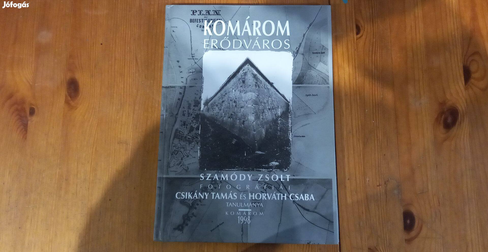 Komárom Erődváros könyv